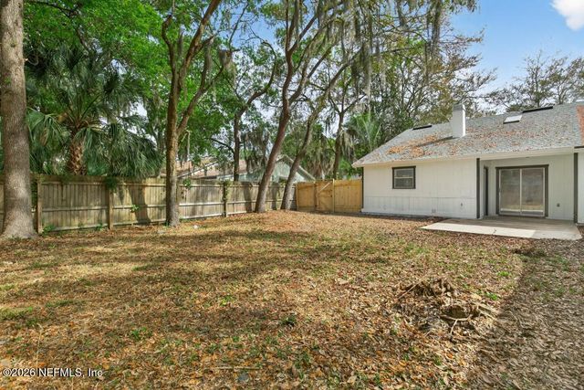 1067 WILLOW COVE Court W, Jacksonville, FL 32233