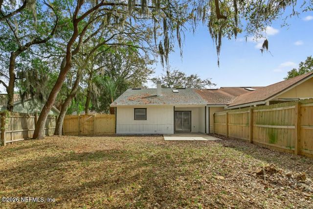 1067 WILLOW COVE Court W, Jacksonville, FL 32233