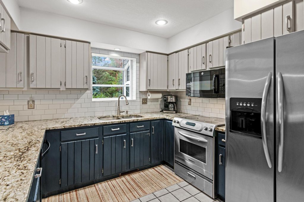 10120 Manning Avenue N, Stillwater, MN 55082 — photo 2