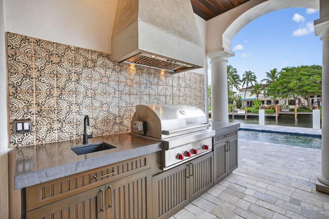 2425 Delmar Place, Fort Lauderdale, FL 33301