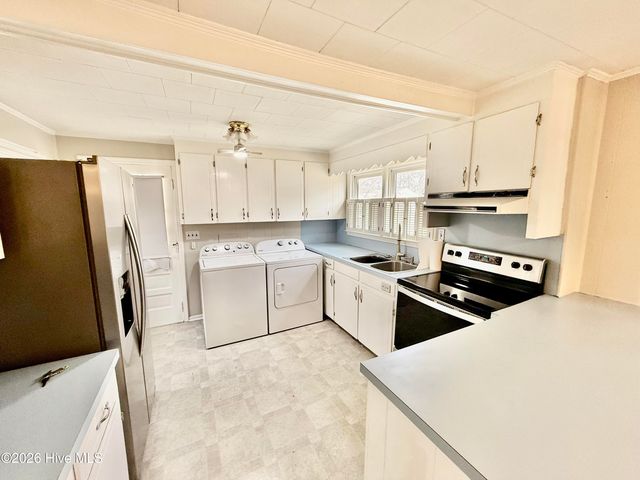 4146 East Pine Street, Farmville, NC 27828