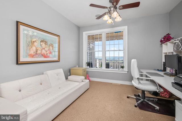 8419 CARPET RD, New Tripoli, PA 18066