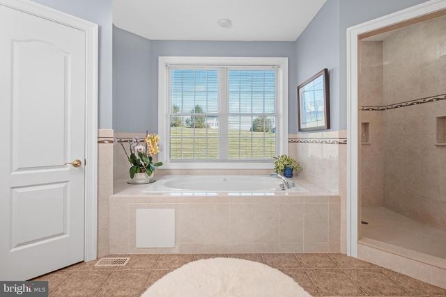 8419 CARPET RD, New Tripoli, PA 18066