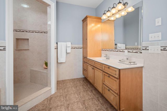 8419 CARPET RD, New Tripoli, PA 18066