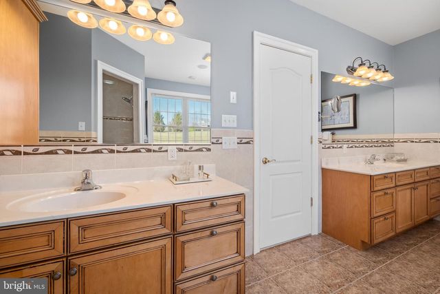 8419 CARPET RD, New Tripoli, PA 18066