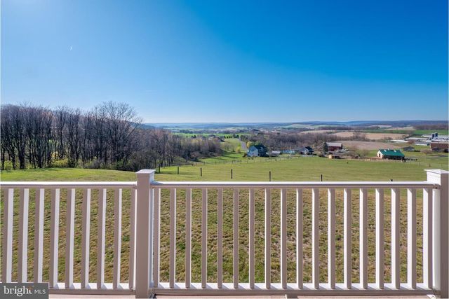 8419 CARPET RD, New Tripoli, PA 18066