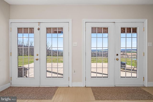 8419 CARPET RD, New Tripoli, PA 18066