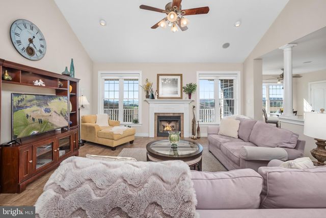8419 CARPET RD, New Tripoli, PA 18066