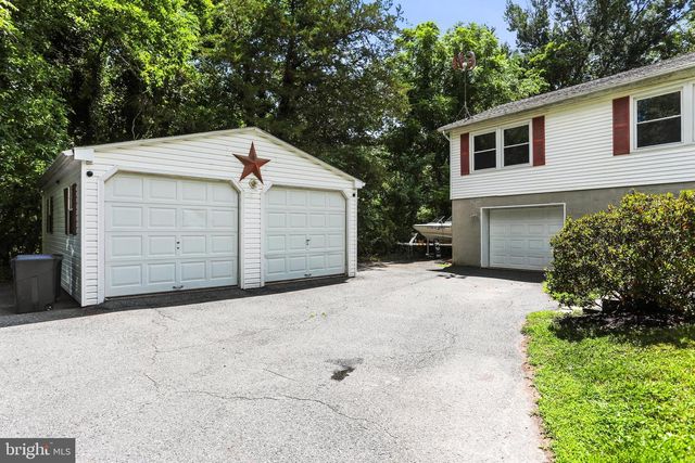 964 AUBEL RD, Delta, PA 17314