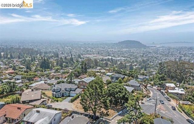 8246 Terrace Dr, El Cerrito, CA 94530
