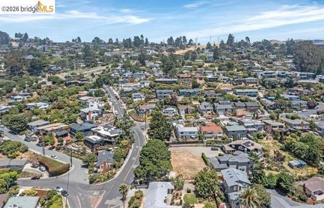8246 Terrace Dr, El Cerrito, CA 94530