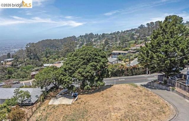 8246 Terrace Dr, El Cerrito, CA 94530