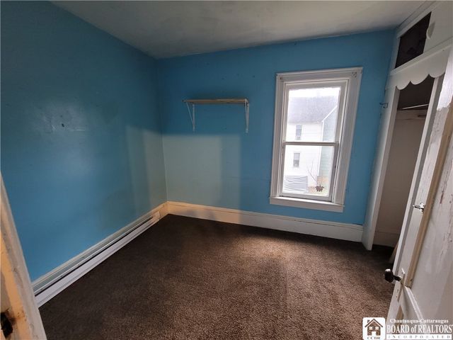 17 Columbia Avenue, Jamestown, NY 14701