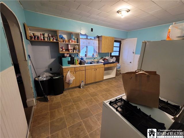 17 Columbia Avenue, Jamestown, NY 14701