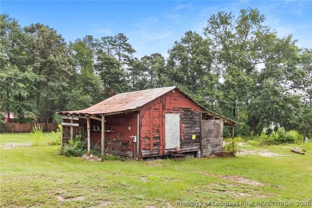 423 Posey Farm Road, Raeford, NC 28376