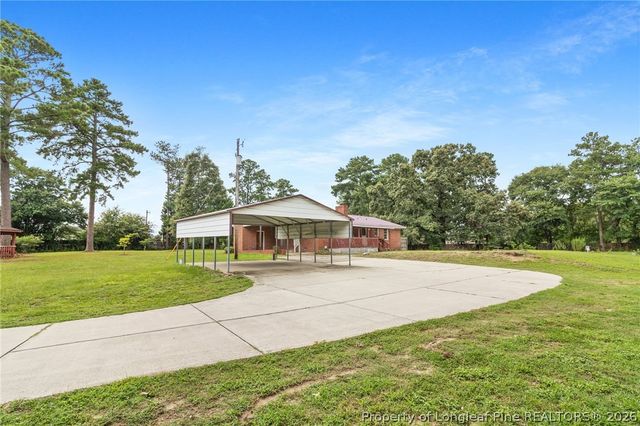423 Posey Farm Road, Raeford, NC 28376