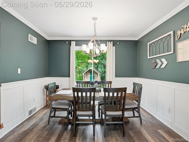 3324 Hartslock Woods Drive, West Bloomfield Charter Township, MI 48322