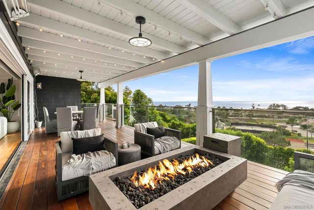 2026 Seaview Avenue, Del Mar, CA 92014