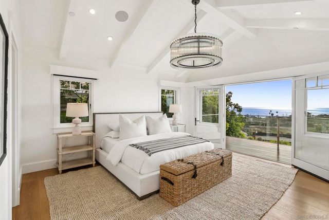 2026 Seaview Avenue, Del Mar, CA 92014