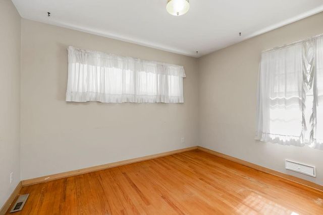 5806 W 75th Street, Prairie Village, KS 66208