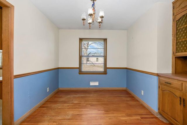 5806 W 75th Street, Prairie Village, KS 66208