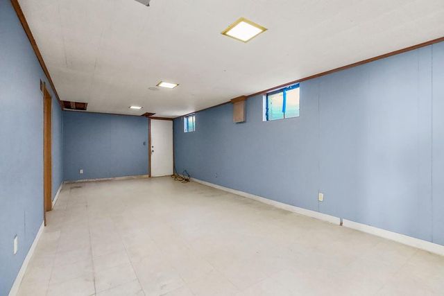 5806 W 75th Street, Prairie Village, KS 66208