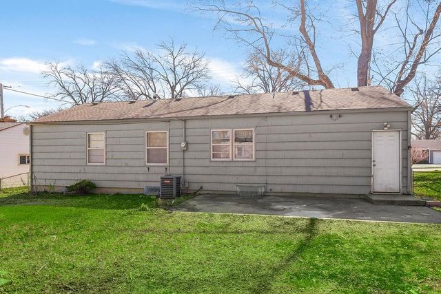 5806 W 75th Street, Prairie Village, KS 66208