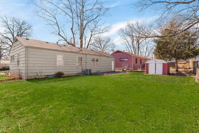 5806 W 75th Street, Prairie Village, KS 66208