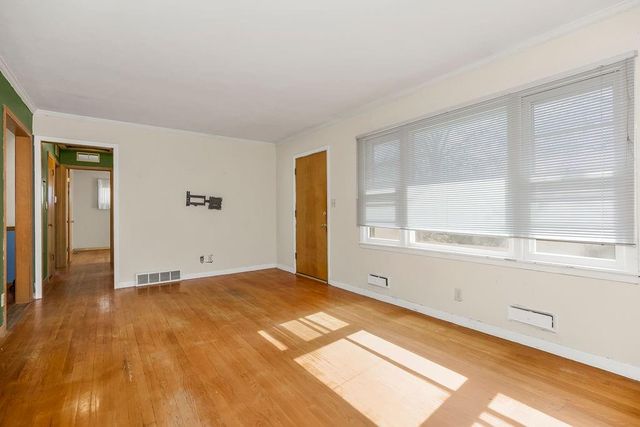 5806 W 75th Street, Prairie Village, KS 66208