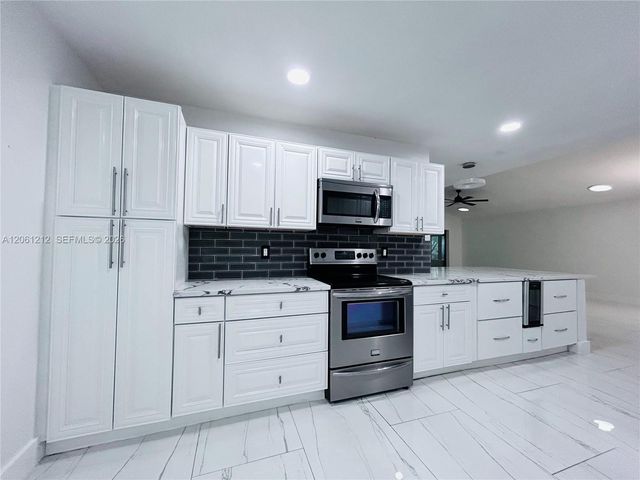 2560 Calamondin Circle, Coconut Creek, FL 33063