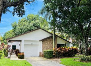 2560 Calamondin Circle, Coconut Creek, FL 33063