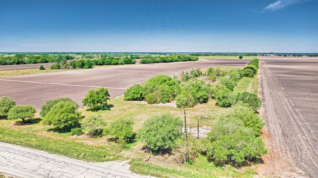 000 Fm 1462 Road, Damon, TX 77430