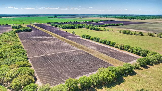 000 Fm 1462 Road, Damon, TX 77430