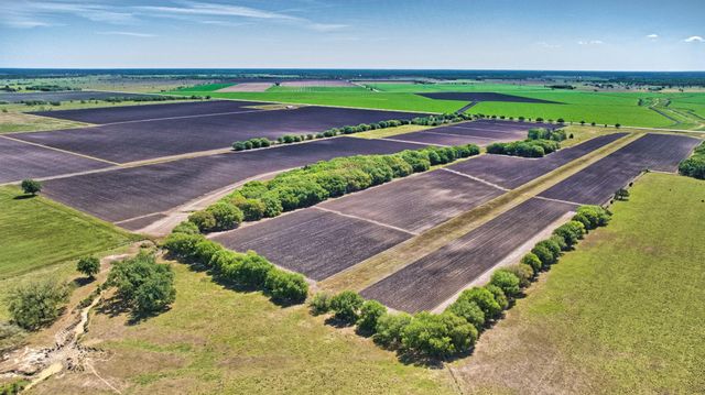 000 Fm 1462 Road, Damon, TX 77430