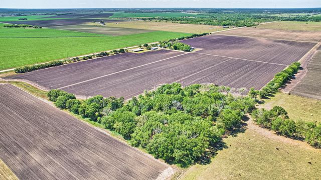 000 Fm 1462 Road, Damon, TX 77430