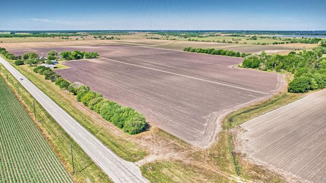 000 Fm 1462 Road, Damon, TX 77430