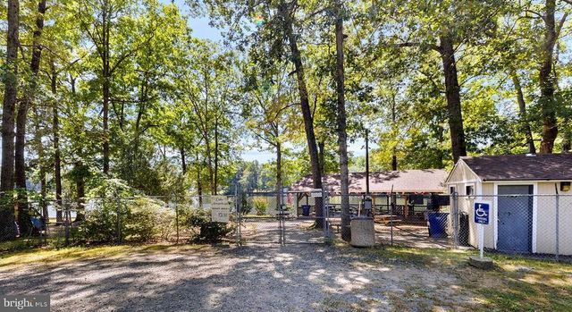 11 ASH LN, Stafford, VA 22556