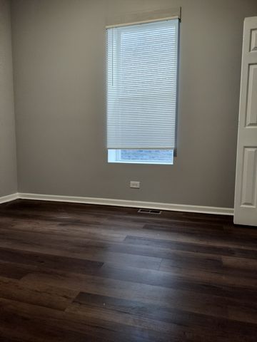 5725 S Green Street 1, Chicago, IL 60621