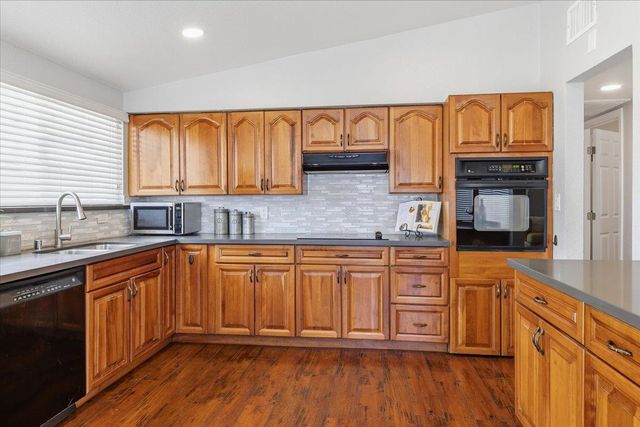 27603 Barcelona Avenue, Hayward, CA 94545