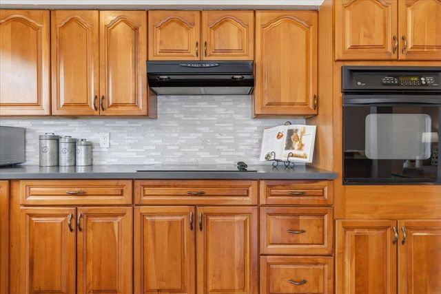 27603 Barcelona Avenue, Hayward, CA 94545