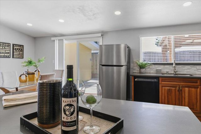 27603 Barcelona Avenue, Hayward, CA 94545