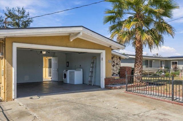 27603 Barcelona Avenue, Hayward, CA 94545