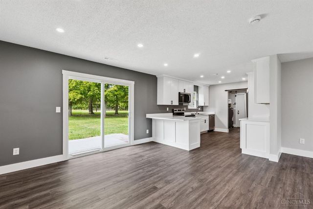 6867 Cozaddale Road, Goshen Twp, OH 45122