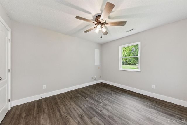 6867 Cozaddale Road, Goshen Twp, OH 45122