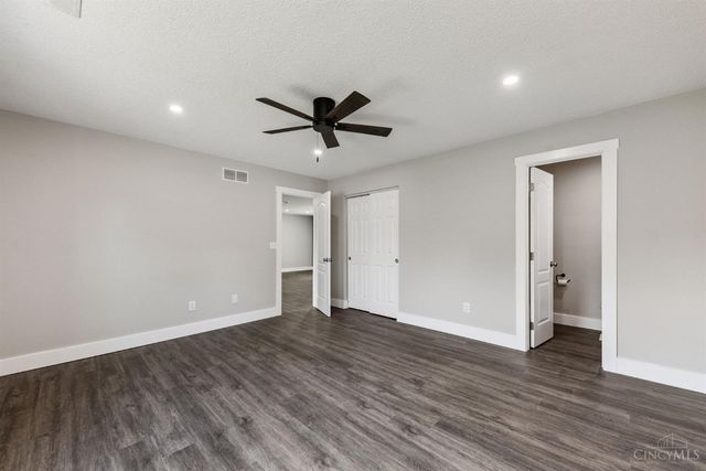 6867 Cozaddale Road, Goshen Twp, OH 45122