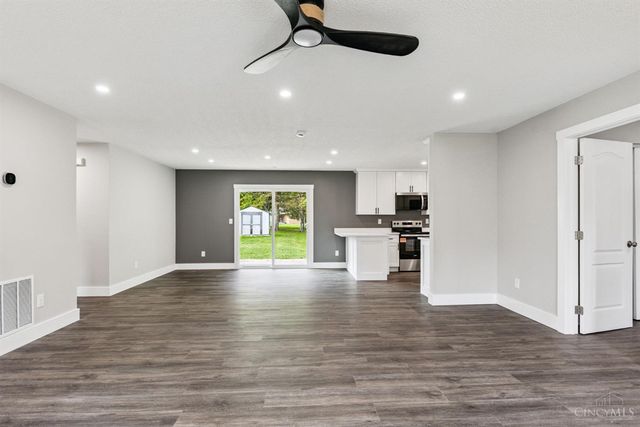 6867 Cozaddale Road, Goshen Twp, OH 45122