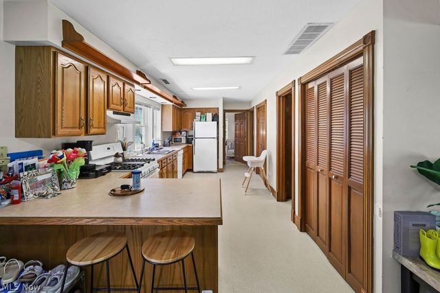 547 E Main Street, Ravenna, OH 44266