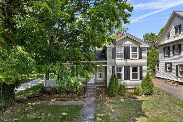 547 E Main Street, Ravenna, OH 44266
