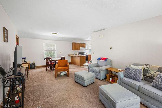 547 E Main Street, Ravenna, OH 44266