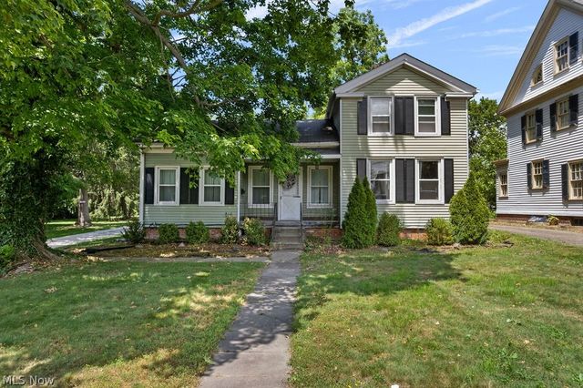 547 E Main Street, Ravenna, OH 44266